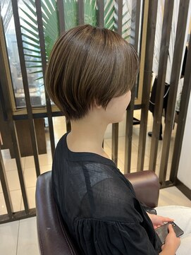 ヘアアンドデイスパ アグー(hair&dayspa AGU) 【横須賀中央 AGU】丸みショートボブ