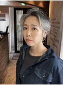 グレイヘアショート