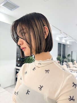 ノラ ウメダ(NORA UMEDA) アンブレラカラーハイライトボブバレイヤージュホワイトブリーチ