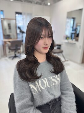 ハピネス 梅田茶屋町店(HAPPINESS) 韓国風巻き くびれ巻き チャコールグレージュ 艶髪 ぱっつん前髪