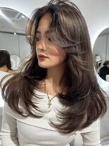 ヨロ 渋谷(YOLO) 韓国ヘアーハッシュカットレイヤーカットハイライトカラー