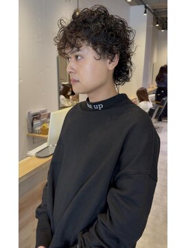 リタ(rita.) 林　直人　メンズパーマ/スパイラルパーマ