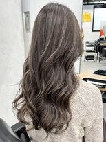 キラ 渋谷(KILLA) ツヤ髪スタイル/ミディアムレイヤー/ブルージュ/グレージュジュ
