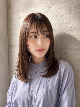 カミガミ 栄(KAMIGAMI) 韓国っぽく盛れる艶レイヤーミディが人気です