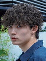 バイフィフス 原宿/表参道(by fifth)&nbsp;原宿メンズパーマルーズパーマシャドウパーマッシュウルフゆるめ