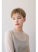 外国人風ハイトーンブリーチ×ハンサムショート