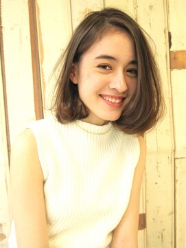 ナヌーク シブヤ(nanuk shibuya) 乾かすだけで仕上がる愛され前下がり大人ボブマーメイドアッシュ