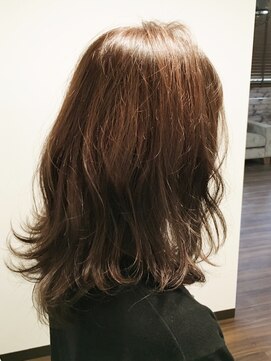 ヘアライフ カリン(hair life CALYN) 軽やかに揺れる毛先でこなれ感のある大人の女性に！