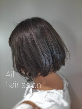 エイル(Ail) Ail styleインナーカラーとオリジナルグレーの切りっぱなしボブ
