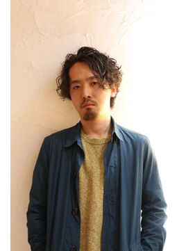 クリコ ヘアーデザイン(CLICQUOT hair design) ムードのあるパーマスタイル