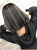 【hair lounge viviana】シルバーカラーアッシュグラデーション