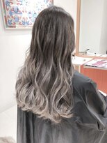 デイズ(days)&nbsp;根本ブリーチなし毛先ブリーチアッシュグラデーションカラー SA