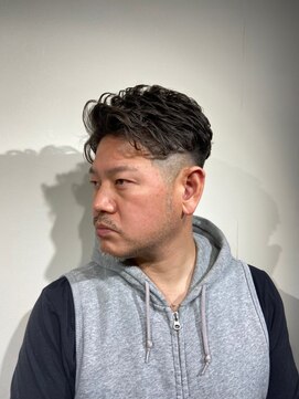 イケオジ 渋い髪型 40代50代メンズヘア 髭 大人メンズパーマ L ドルクス 日本橋 Dorcus のヘアカタログ ホットペッパービューティー
