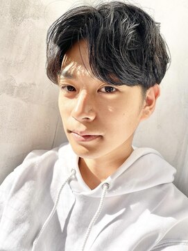 カインド(KIND) 【kinD】韓国風センターパート