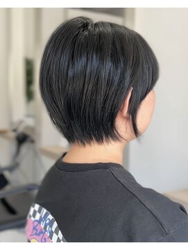 ヨロ 小岩(YOLO) ミルクティーグレージュハイライトケアブリーチレイヤーカット