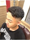 20代30代色気◎かきあげヘアツーブロスキンフェード