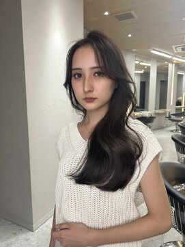 ボタン ハカタ(VOTAN hakata) センター分け／前髪なし/韓国ヘア