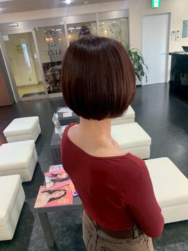 アイズ 渋沢(AIZU) 柔らかピンクボブ