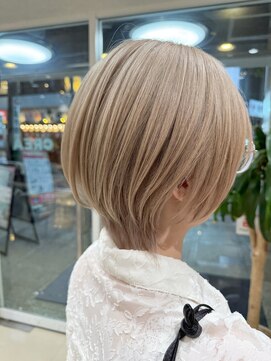 クレア 上大岡(CREA) ミルクティーベージュ/ケアブリーチ/ショートカット