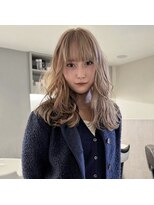 ニコ シモノセキ(NIKO Shimonoseki) ブリーチ2回で赤の残留を消したホワイトベージュ