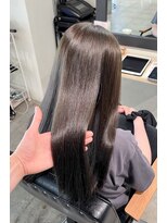 ノイ(noi) #noi_style 透け感たっぷりなオリーブベージュカラー