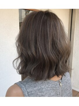 ヘアメイク コムハース 調布(hair make COMHEARES) 切りっぱなし