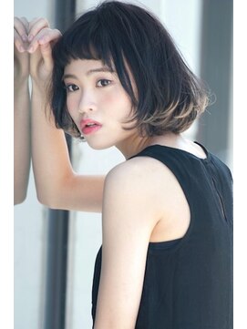 ノラジャーニー(NORA Journey) 【NORA Journey】ブラックからのベージュの裾カラーボブ