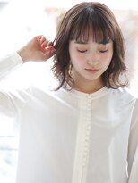 レミ(lemi est) セミロング×オン眉×ヴェールカラーウェーブ