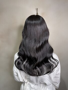 エヴリンアンドペイジ(Evelyn&paige) 黒染め不使用地毛風暗髪カラー〈神戸・元町・三ノ宮〉