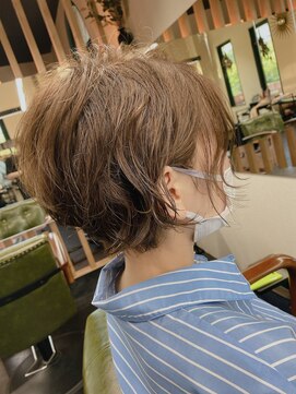 エミタス 三年坂(Emitas) 【橋本】ゆるふわショートパーマスタイル[ボブパーマ]