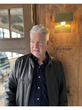 リバレッジ 広尾(Leverage) 外国人サイドパート