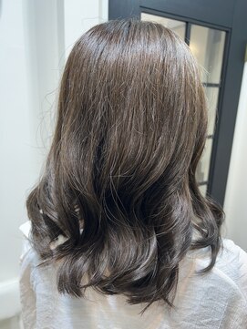 パース 横浜(PERS) 赤み消しカラー