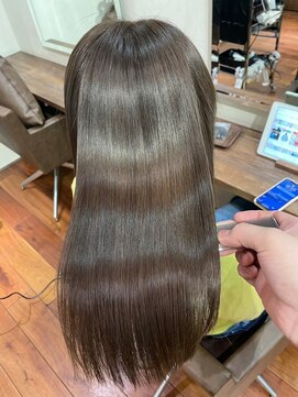 キュア 表参道(CURE) 黒髪/グレージュカラー/ココアベージュ/ヘルシーロング/表参道