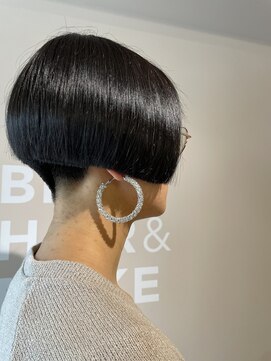 ビスヘアアンドメイク(BIS hair&make) ショートボブ