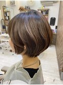 ショートボブ
