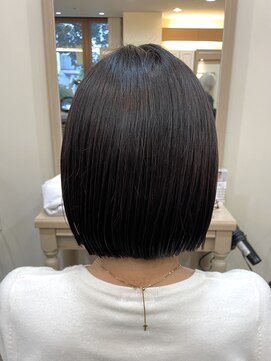 アルターリール(aL ter Rire) 黒髪/ボブルフ/ネビージュ/小顔/ワンレン/中村郁未