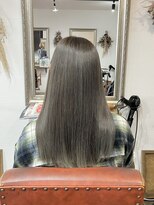 ヘアメイク アンフィ(amphi)&nbsp;うる艶透け感ブルーグレージュ..~*＊.