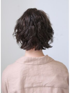 アワーズ 南青山(Our's) ホワイトグレージュ/チェリーブラウン/ミニウルフ[南青山]