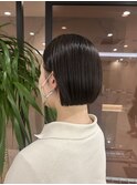 ショートボブ