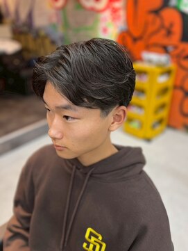 カーニー 錦糸町(kearny) フェザーパーマ　ショート