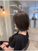 ぱつっと／くびれボブ／くびれヘア／オリーブベージュ