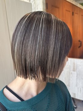 グランデュール 静岡駅前店(GRANDEUR) タイトボブ ハイライトカラー アッシュブラウン グレージュ
