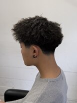 ジレス(Jiles) テーパーフェード/スパイキーショート/ピンパーマ