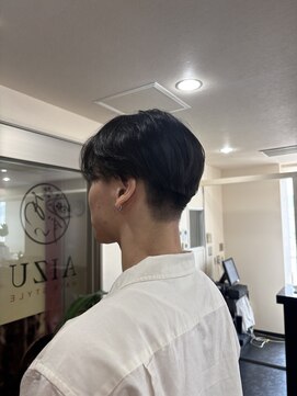 アイズ 海老名(AIZU) メンズカット　マッシュ　センターパート　メンズツイストパーマ