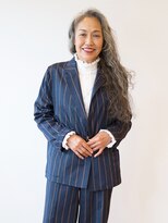 えがお美容室&nbsp;【えがお美容室】50代60代に人気☆ゆらめくロングウェーブヘア