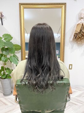 ネバーランド(NEVERLAND) 透け感可愛いカーキアッシュ