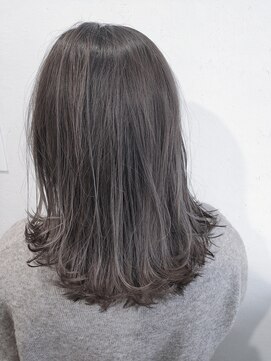 ベルス(bellus) 【bellus水澤】グレージュカラー