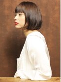 目力アップのシンプルボブスタイル