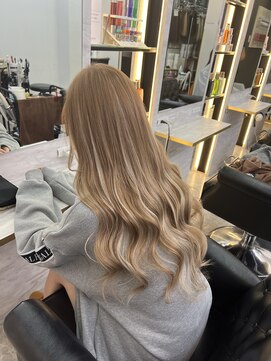 ラピス 千葉(Lapis) 【ラピス千葉今村としき】ミルクティカラー×シールエクステ