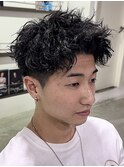 ビジネス就活アップバングスパイキーショート波巻きパーマ